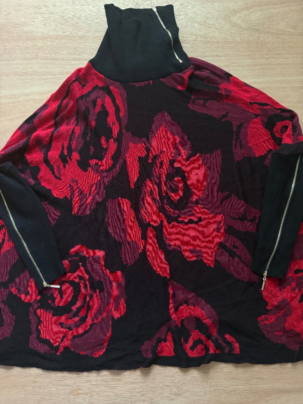 NWT JOSEPH A. Floral Rose Knit Poncho Turtleneck Sweater Sz S Red Black Gold $78 - Picture 2 of 9